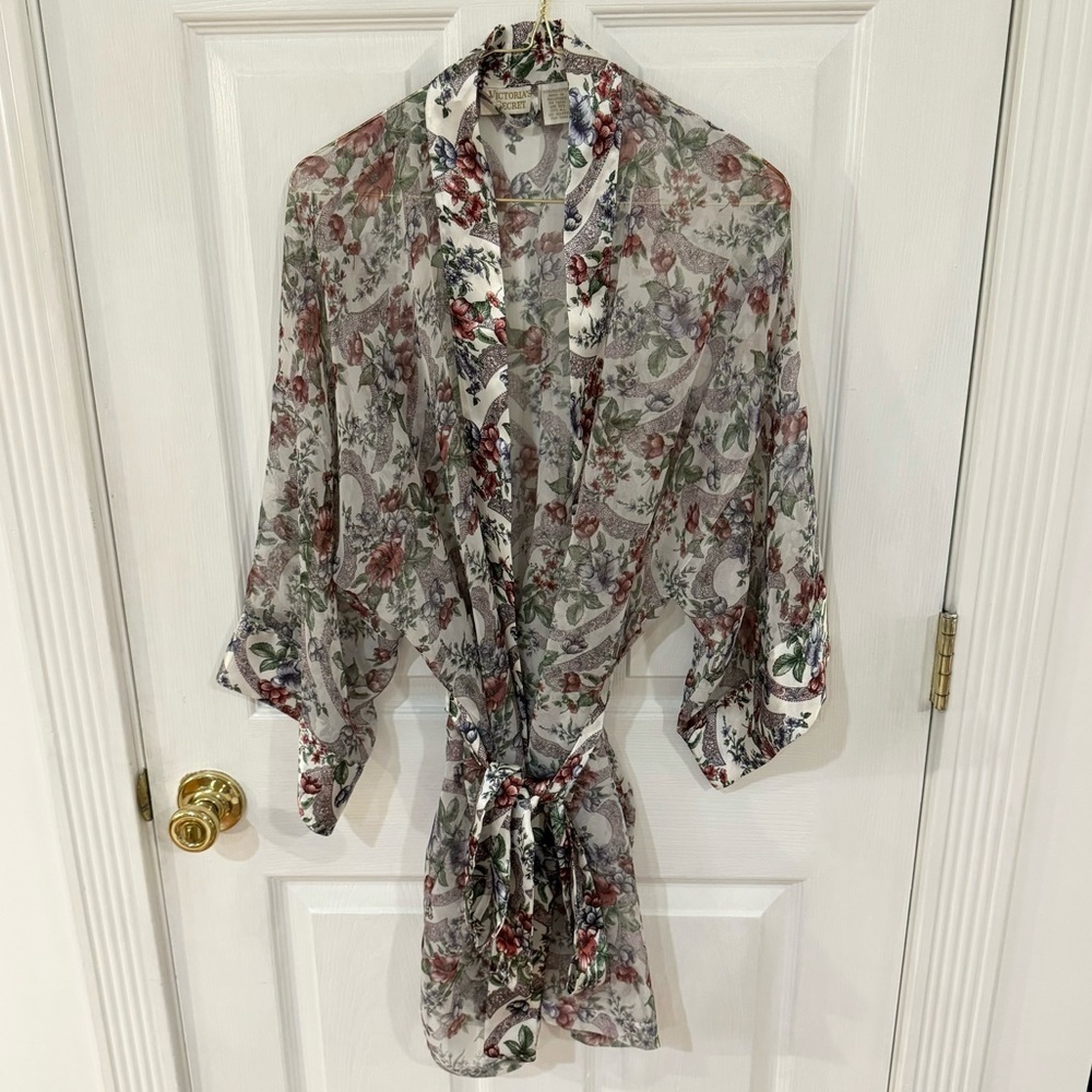 Vintage Gold Tag Victorias Secret floral sheer robe OS